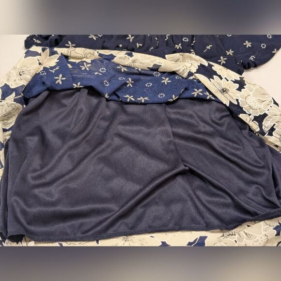 Sirenlily Floral Midi Dress NWT Medium Petite Blue Bell Sleeve Ruffle Feminine - Picture 9 of 9